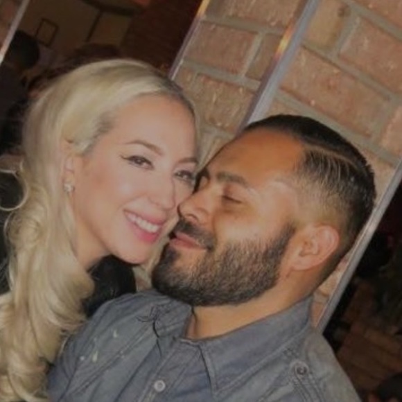 Meet your Posher, Cinnamon & Victor - Picture 3 of 3